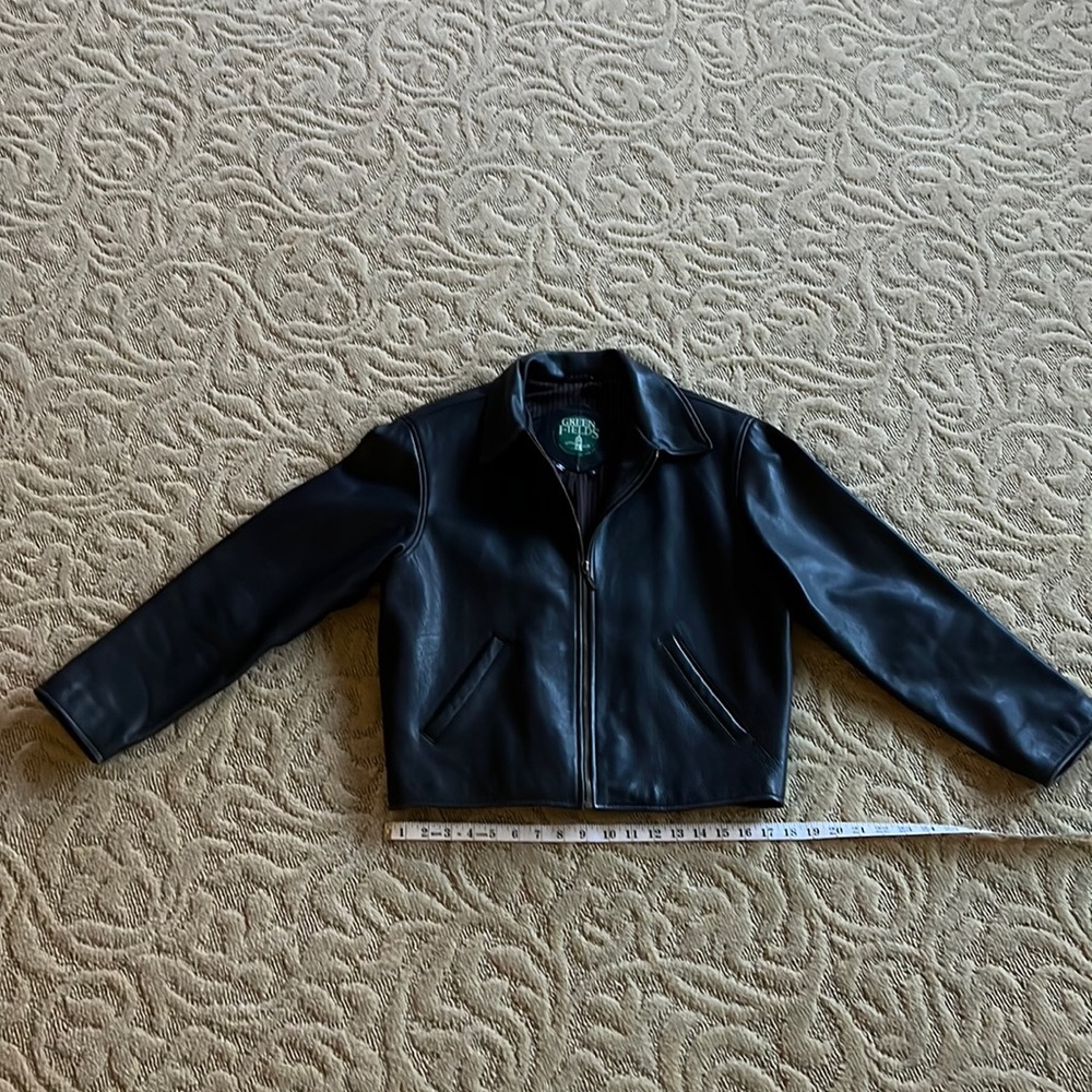 Green Fields Shafmaster Leather Co. Womens heavy black leather jacket. Size S.